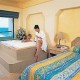 Crown-Paradise-Club-Gallery/026Room-02.jpg