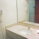 Los-Itzaes-Gallery/Bathroom.jpg