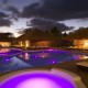 Alberca del hotel Privilege Aluxes Privilege_at_Night