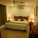 Guest room at the Best Western Posada Chahue hotel in Huatulco Cama King Junior suite