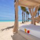 11OmniCUN Thai beds on the beach