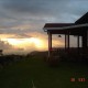 Cabaña atardecer