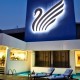 Hay una alberca exterior en el solarium del Best Western Royal Zona Rosa Best Western Royal Zona Rosa TERRAZA 1