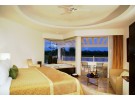 Img - De lujo  vista al resort