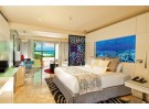 Img - Junior suite de lujo servicio real vista al mar
