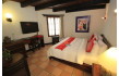 Logo Hotel Docecuartos Hotel