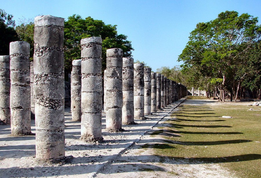 Grupo de las Mil Columnas