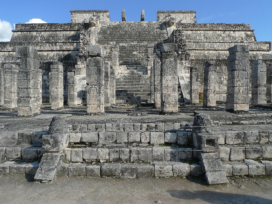 Frente del Templo de los Guerreros