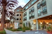 Desert Palms Hotel