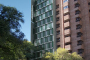 Howard Johnson La Cañada Hotel