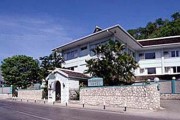 Doctors Cave Beach Hotel