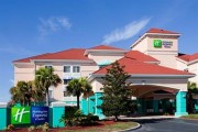 Holiday Inn Express & Suites Lake Buena Vista East