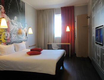 Hotel Ibis Milano Fiera